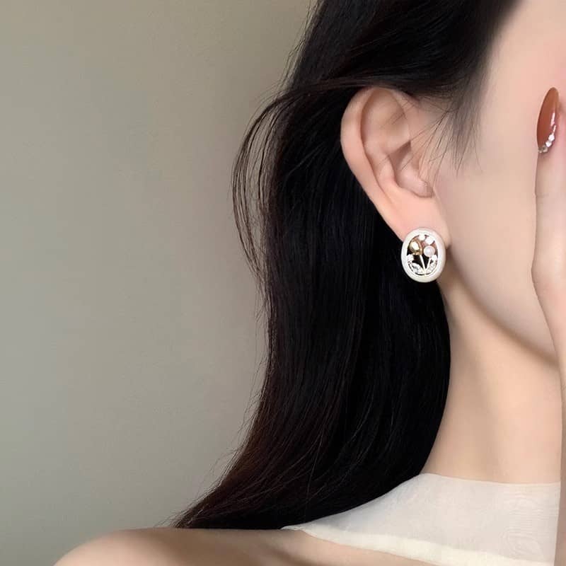 Minimalist Tulip - Inspired Pearl & Zircon Earrings