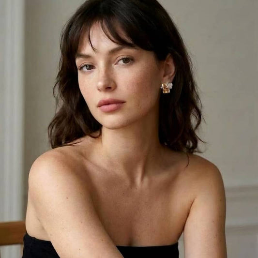 Elegant Crystal & Pearl Cluster Stud Earrings – Vintage Luxury