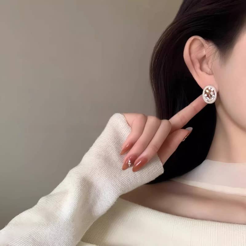 Minimalist Tulip - Inspired Pearl & Zircon Earrings