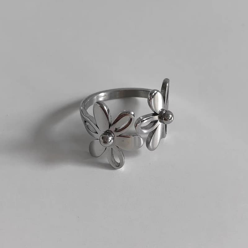 Adjustable Daisy Flower Ring