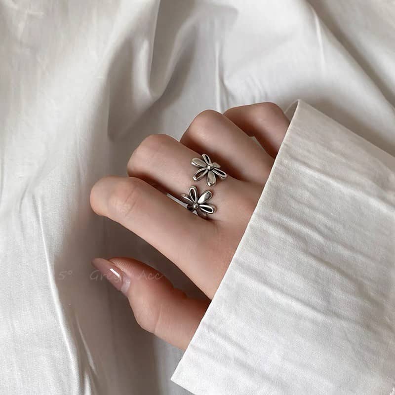 Adjustable Daisy Flower Ring