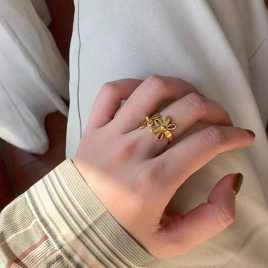 Adjustable Daisy Flower Ring