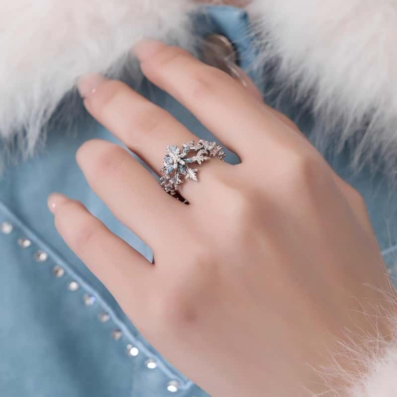 Mercury Snowflake Spinner Ring – Turn Your Anxiety Into Elegance